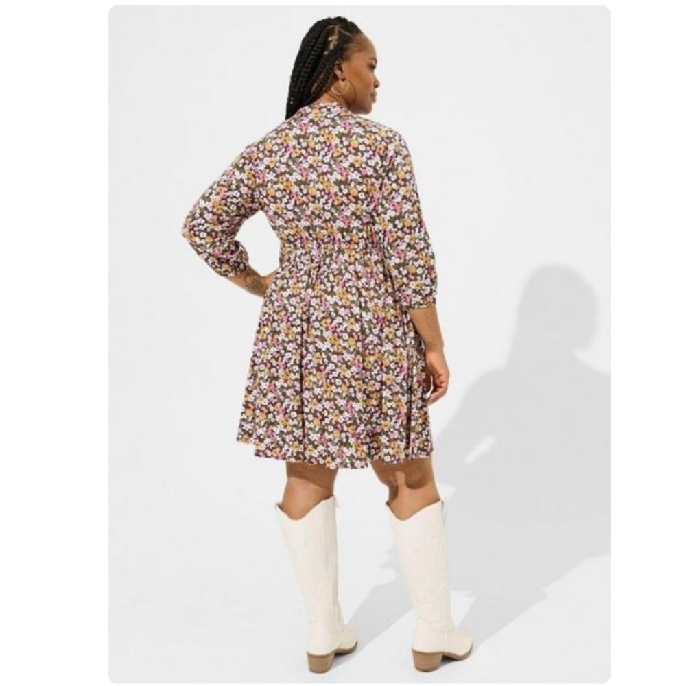 NWT torrid plus size 3 Mini Stretch Challis Front Keyhole Dress floral POCKETS - Picture 3 of 5